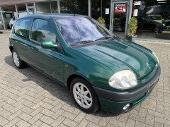 Nette Renault Clio 1 6 16V RXE Automaat  Airco  142 495KM  BJ 2000