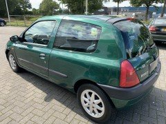 Nette Renault Clio 1 6 16V RXE Automaat  Airco  142 495KM  BJ 2000